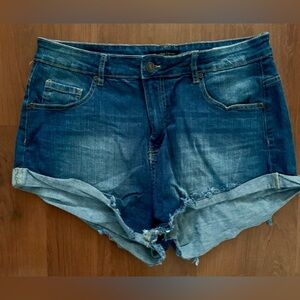 BLUENOTES Women’s Torn Jean Shorts Blue Size 34W